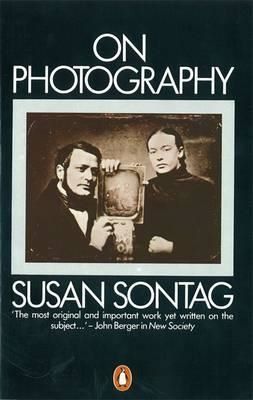 Cartea On Photography - Susan Sontag de Susan Sontag