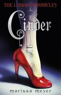 Cartea lunar chronicles cinder de lunar chronicles cinder
