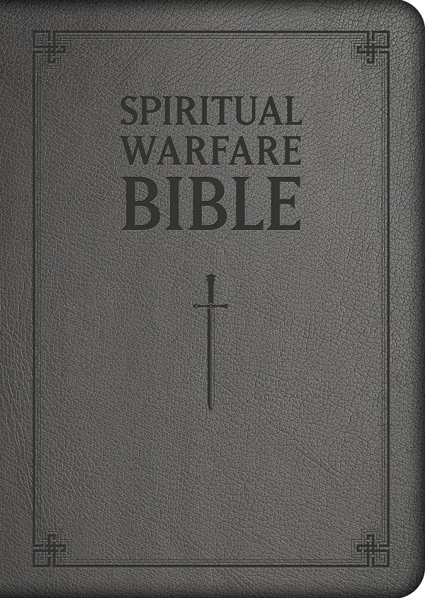 Cartea Spiritual Warfare Bible de Saint Benedict Press