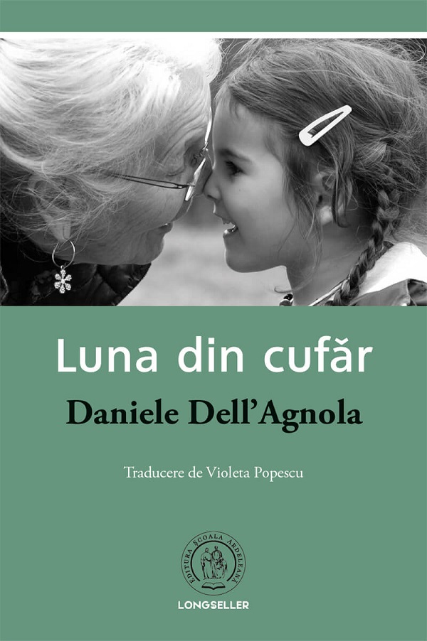 Cartea Luna din cufar de Daniele Dell Agnola