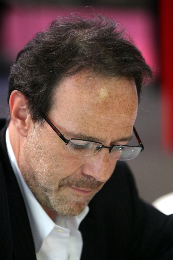 Portret Marc Levy