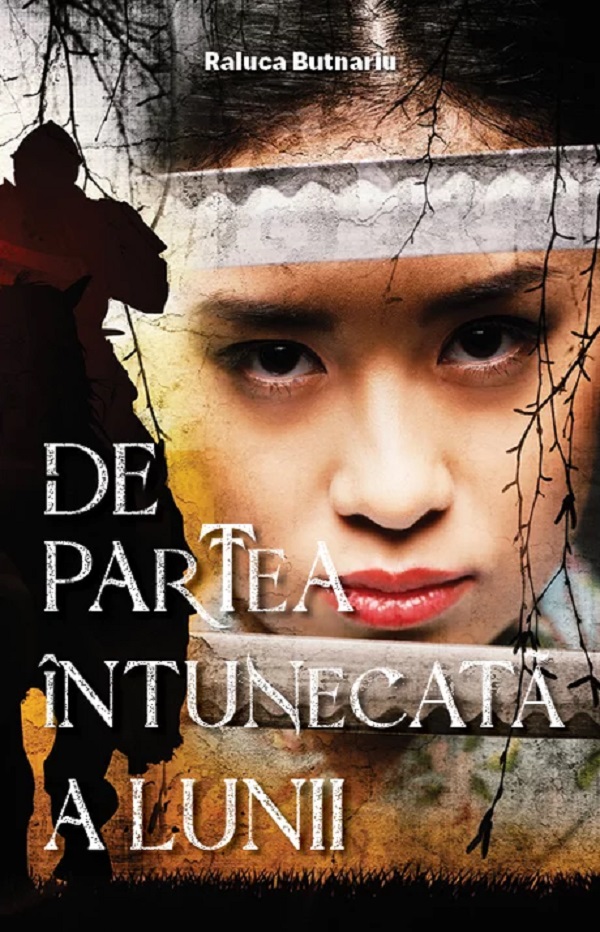 Cartea De partea intunecata a lunii de Raluca Butnariu