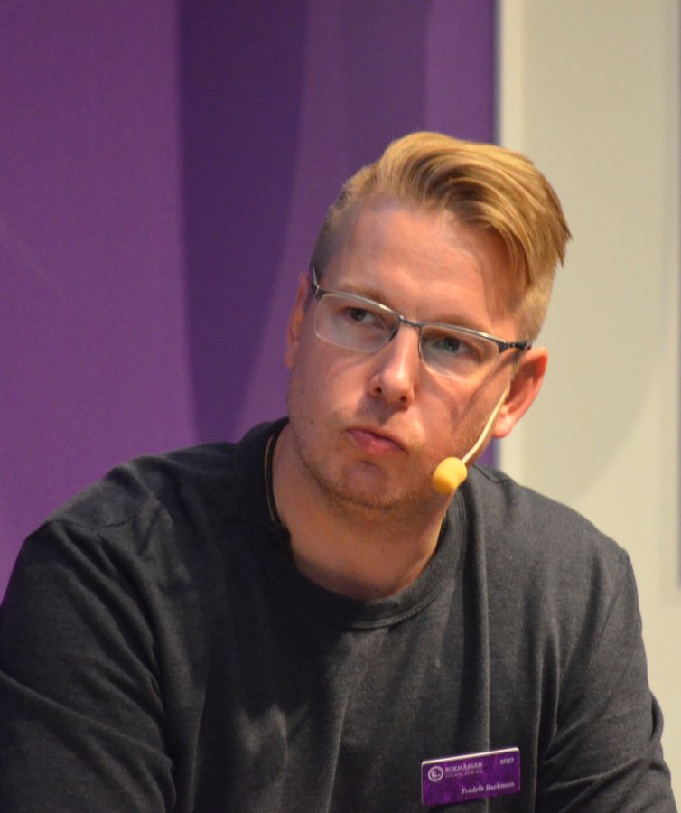Portret Fredrik Backman