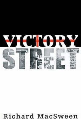 Victory Street | Cele mai vândute cărți din 2004