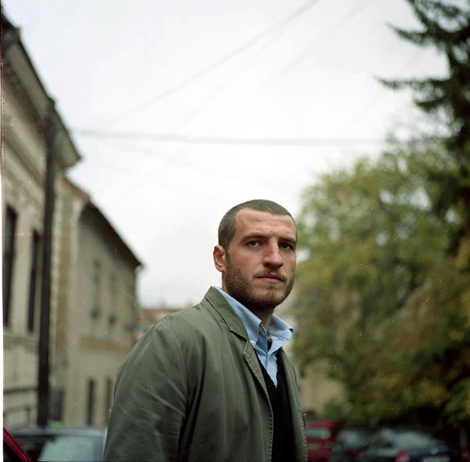 Cosmin Cârciova: "Povestea în sine este o părticică din întreaga istorie a planetei, expusă de un individ, din perspectivă proprie.” - Interviu altfel