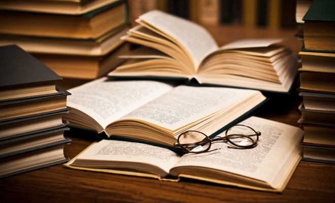 Zece cărți estențiale ale literaturii române universale