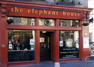 hyperliteratura-The-Elephant-House