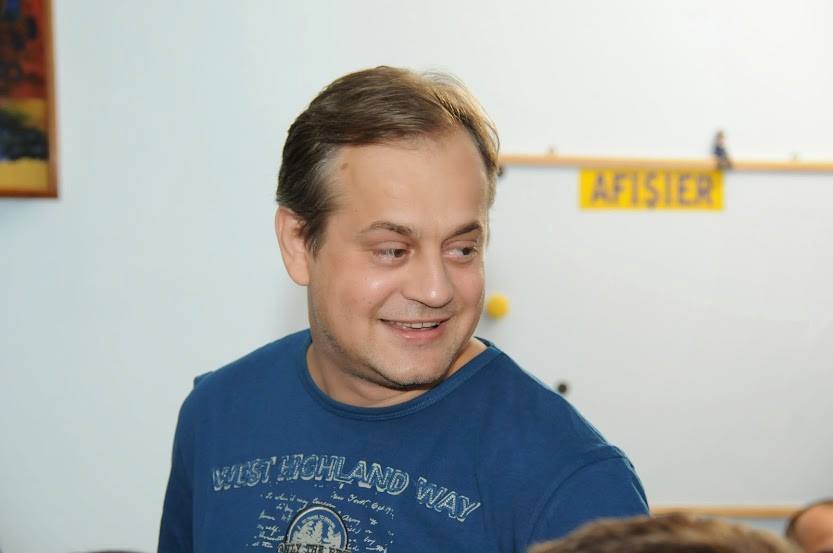 Interviu cu Arthur Suciu, autorul cărții „În gaură”