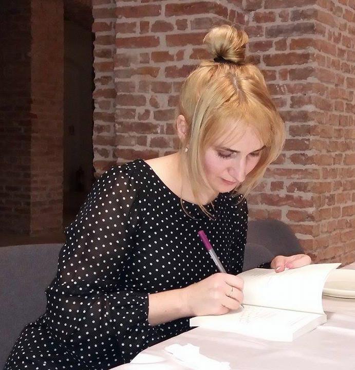 Interviu cu Maria Cristina Cămăraș, autoarea cărții  “Îngeri oameni”