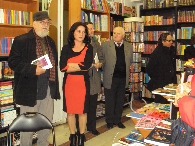 Câteva cuvinte despre autoarea Tincuta Bernevic