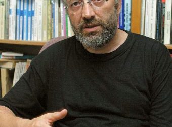 Câteva cuvinte despre autorul STELIAN TĂNASE