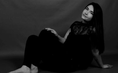 Interviu cu Cezara Zamfir, autoarea cărții „Eu, cea de pe locul doi”