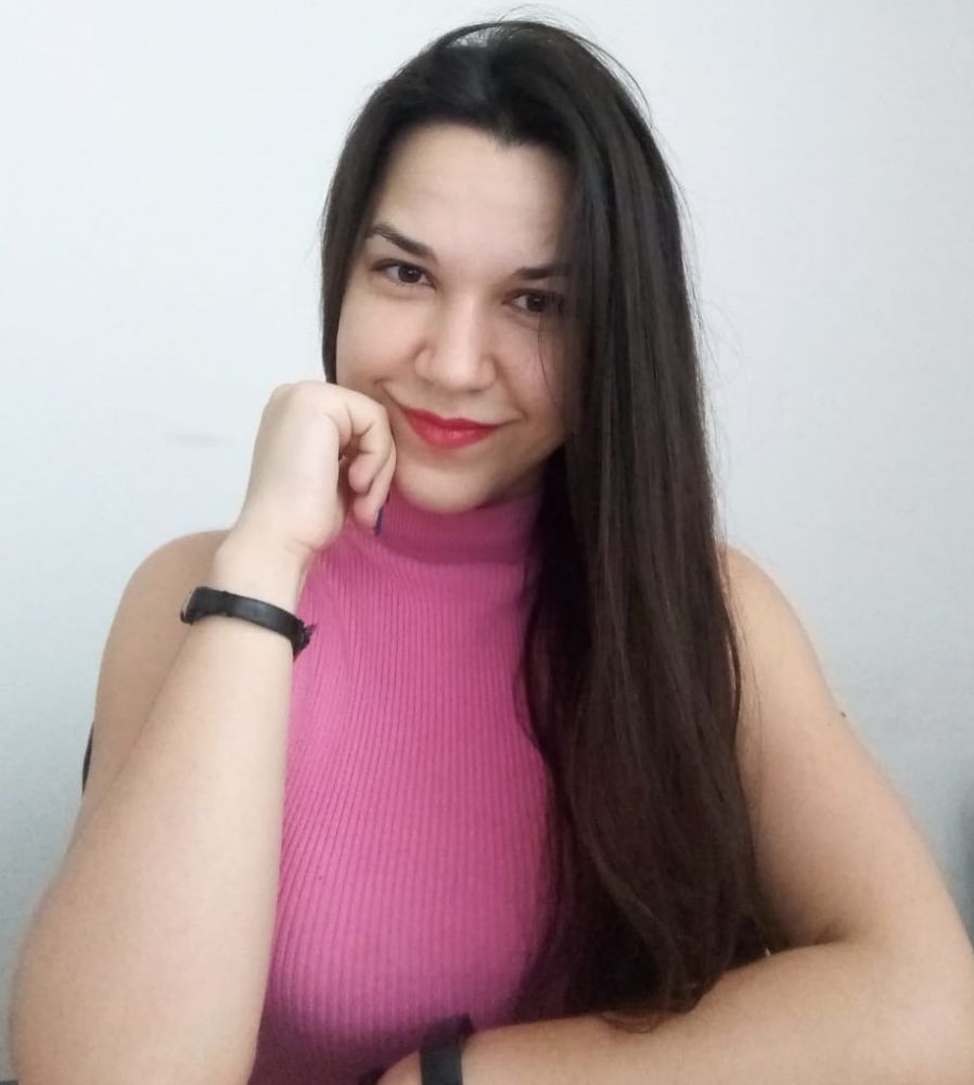 Interviu cu Emilia Toma, autoarea cărții "Terapie pe salteaua de pilates"