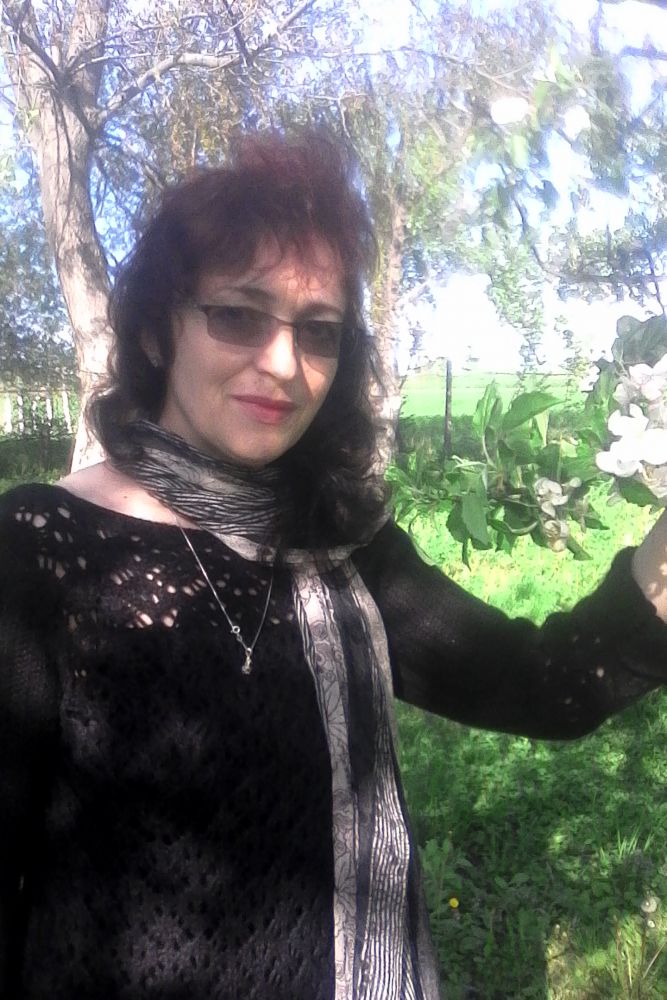 Interviu cu Daniela Topircean, autoarea cărții ”Ferestre - poeme de iubire”