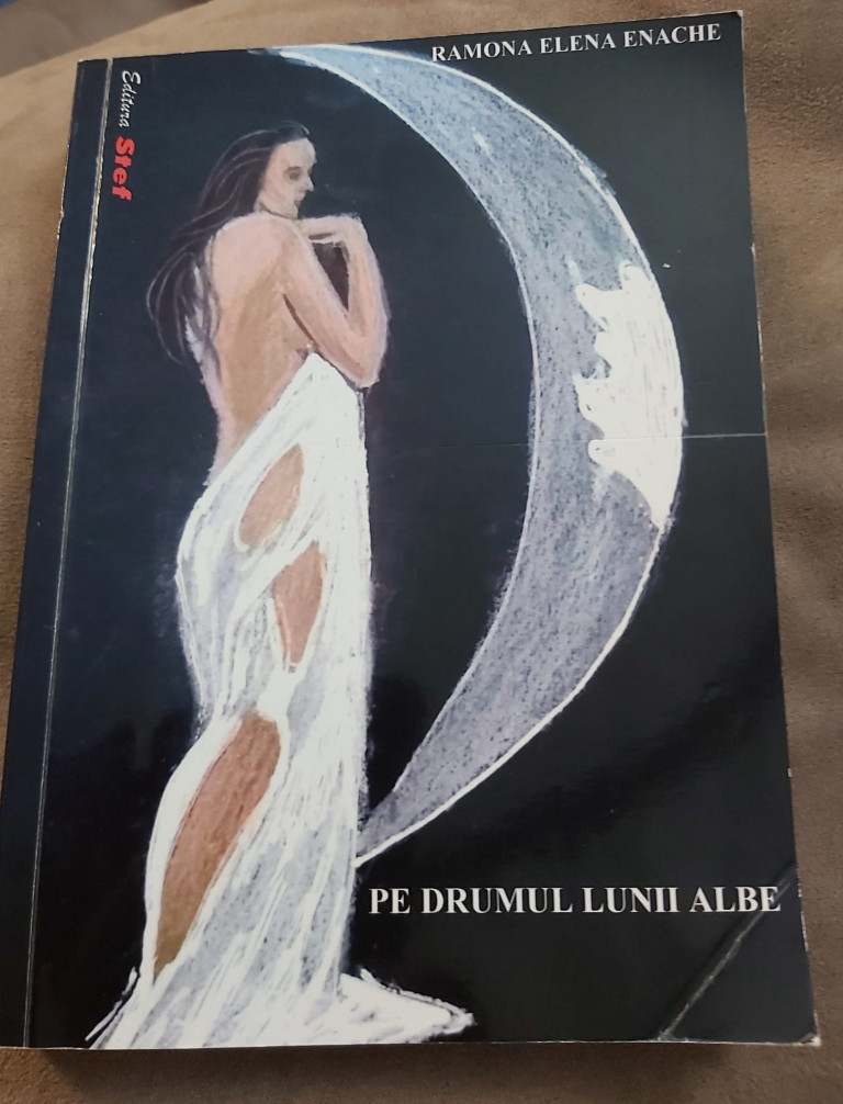 Recenzie  „Pe dumul lunii albe” de Ramona Elena Enache